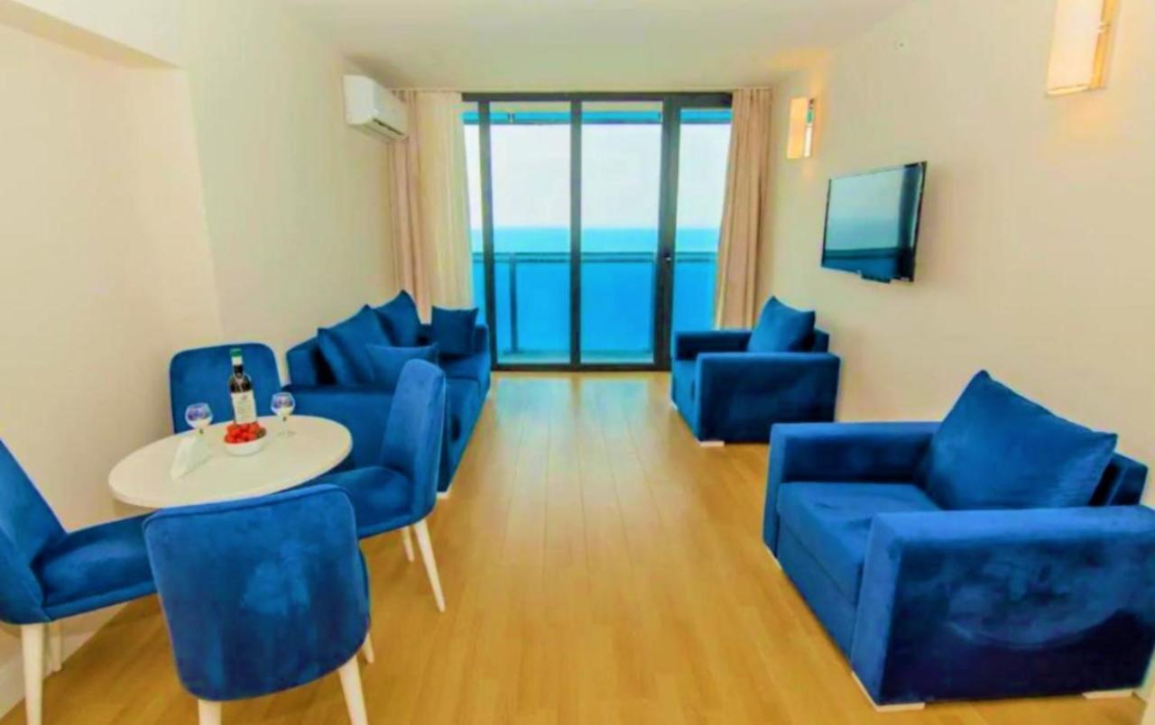 Orbi City Sea Side & Sea View Apartments Batumi Esterno foto