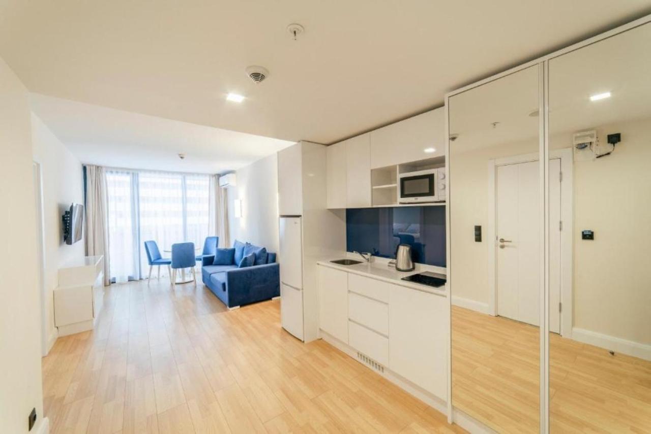 Orbi City Sea Side & Sea View Apartments Batumi Esterno foto