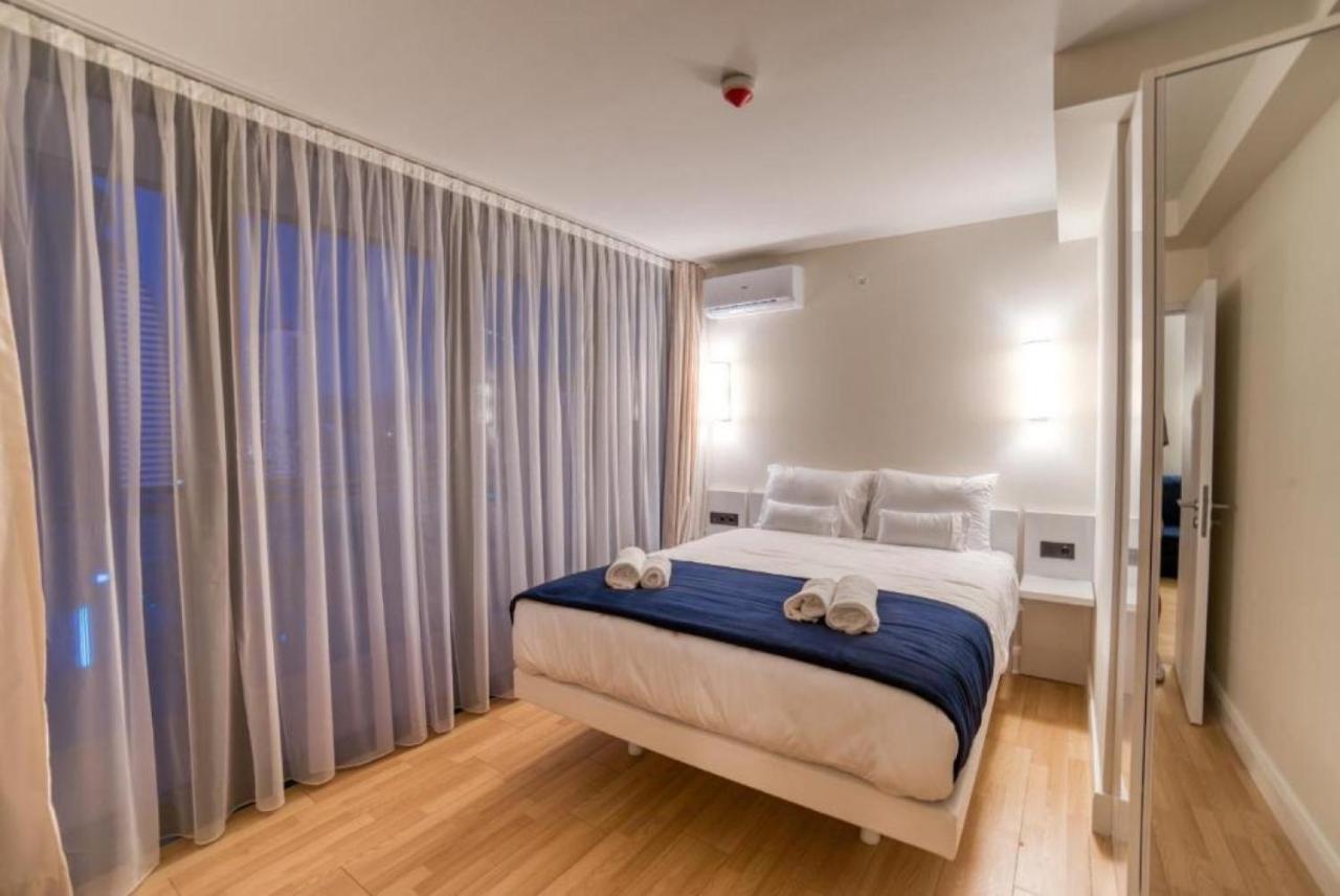 Orbi City Sea Side & Sea View Apartments Batumi Esterno foto
