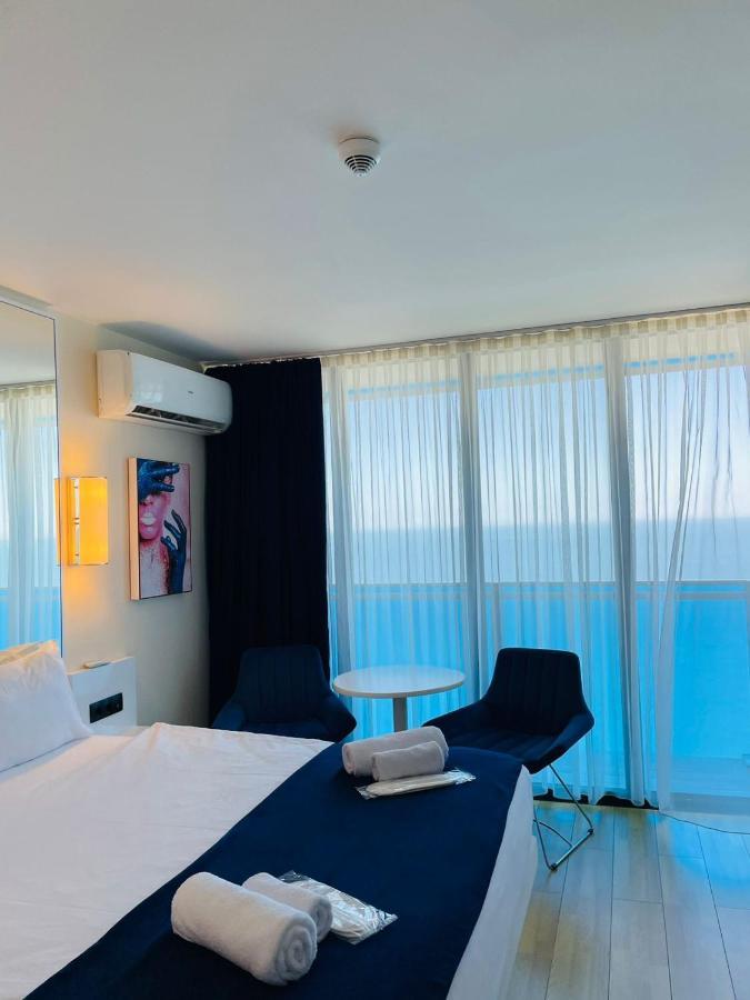 Orbi City Sea Side & Sea View Apartments Batumi Esterno foto